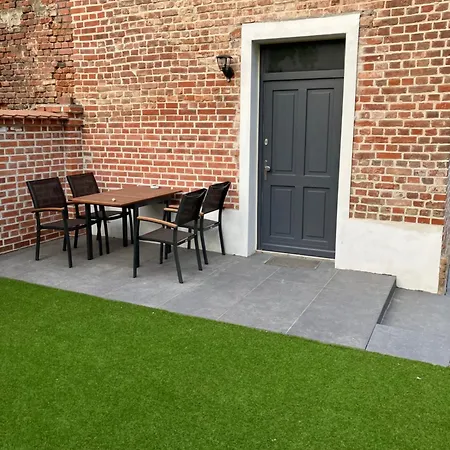 Remise 23a - 2schlafzimmer Fuer 4-koepfige Familie Шёнефельд