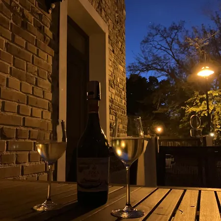 Apartment Remise 23a - 2schlafzimmer Für 4-köpfige Familie Schönefeld