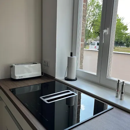 Remise 23a - 2schlafzimmer Fuer 4-koepfige Familie Шёнефельд