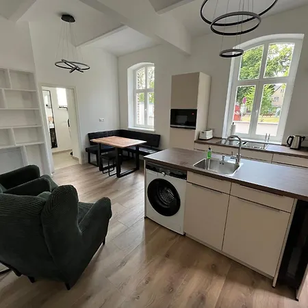 Remise 23a - 2schlafzimmer Fuer 4-koepfige Familie Шёнефельд