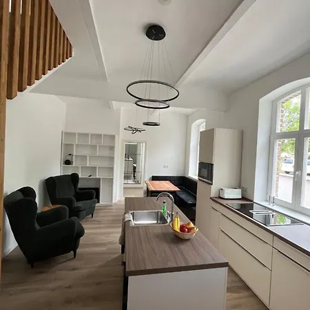 Remise 23a - 2schlafzimmer Fuer 4-koepfige Familie * Шёнефельд