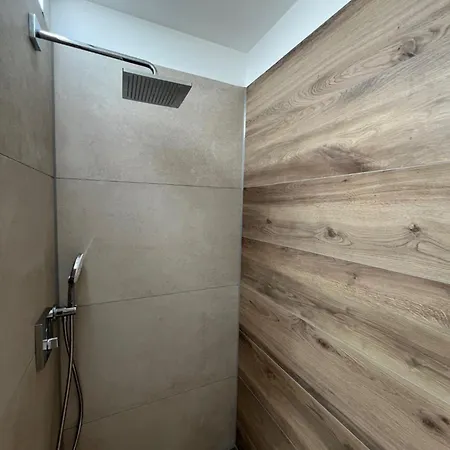 Remise 23a - 2schlafzimmer Fuer 4-koepfige Familie Apartament Schönefeld