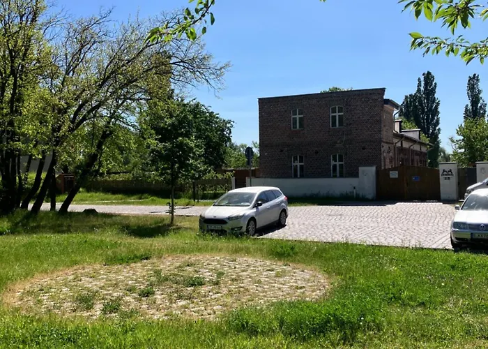 Remise 23a - 2schlafzimmer Für 4-köpfige Familie * Schönefeld